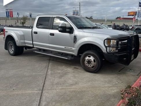 Used 2019 Ford F350 XL w/ STX Appearance Package image 2