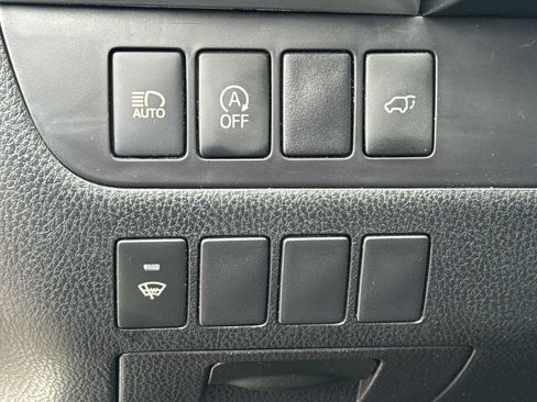 Used 2017 Toyota Highlander XLE FWD image 23