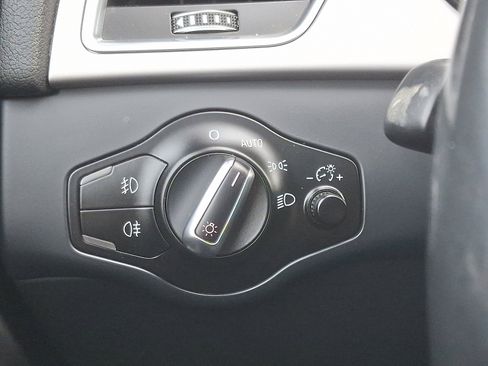 Used 2015 Audi A4 2.0T Premium w/ Audi MMI Navigation image 23