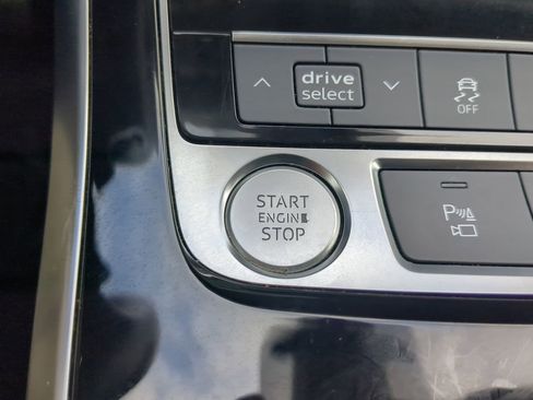 Used 2020 Audi Q7 2.0T Premium Plus w/ Premium Plus Package image 27