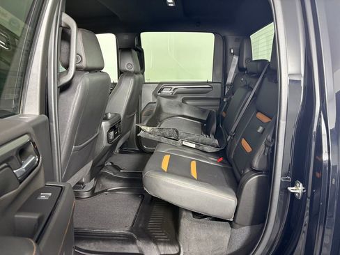 Used 2024 GMC Sierra 2500 AT4 AWD/4WD image 28