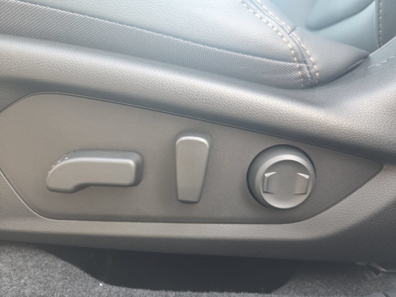 New 2026 Subaru Outback Limited XT AWD/4WD image 17