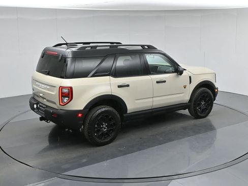 Used 2025 Ford Bronco Sport Badlands image 42