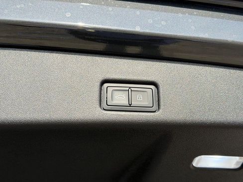 New 2025 Audi Q5 Premium AWD/4WD image 16