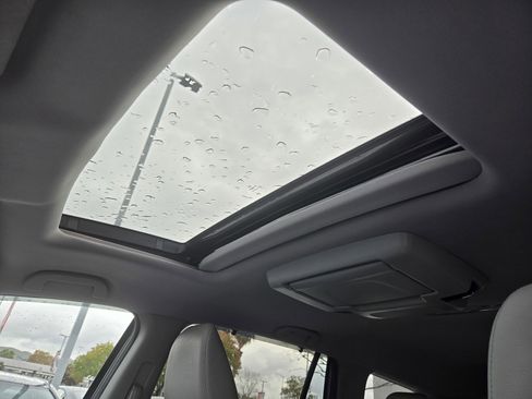 Used 2022 Honda Pilot Touring image 19