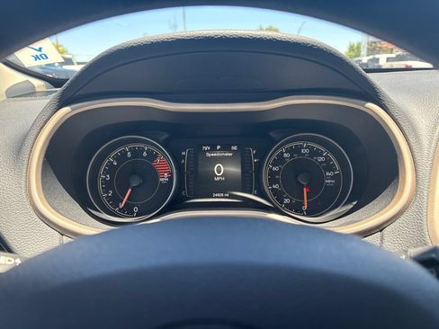 Used 2016 Jeep Cherokee Sport AWD/4WD image 18