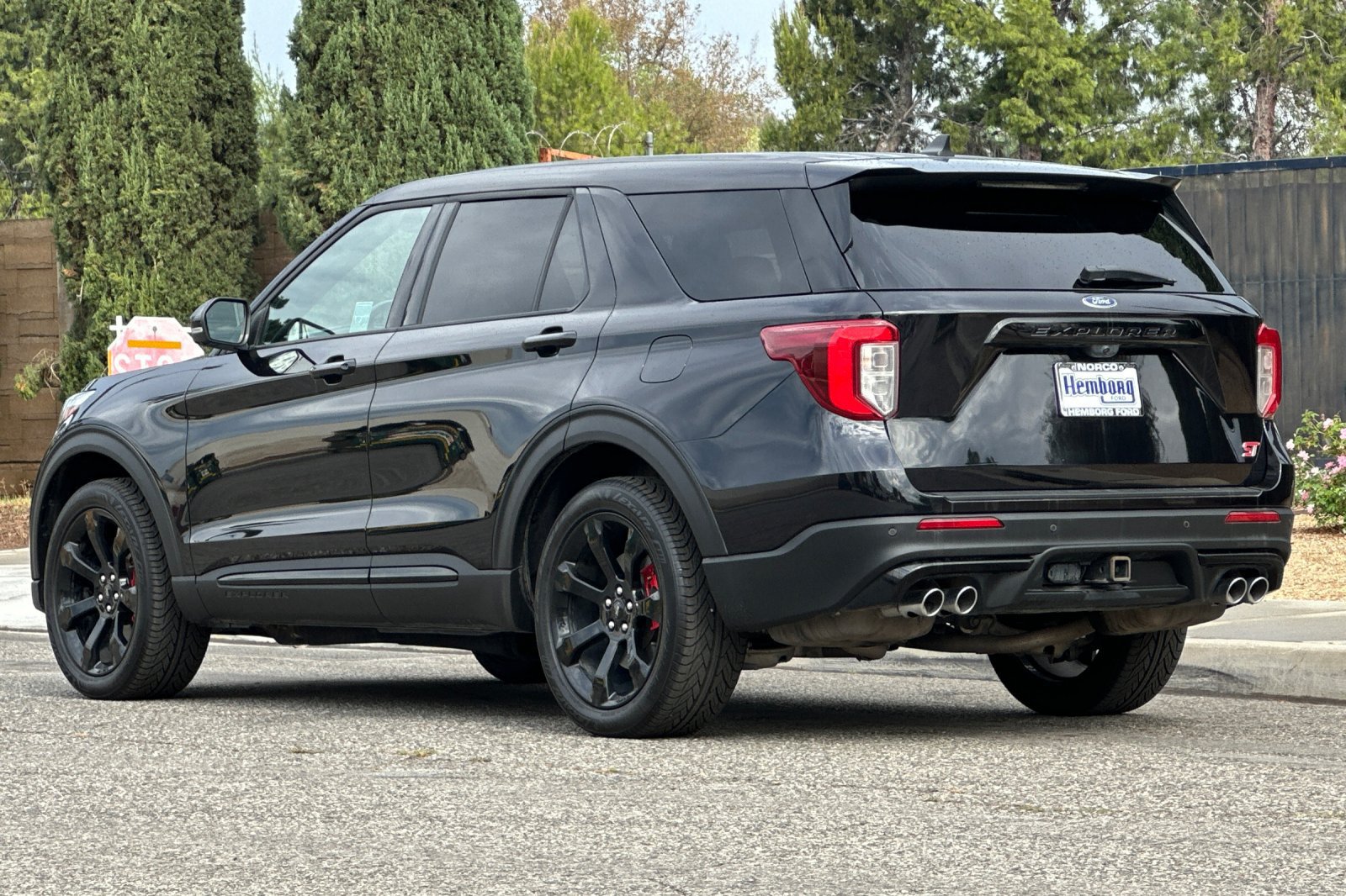 Used 2022 Ford Explorer ST w/ Equipment Group 401A AWD/4WD image 6