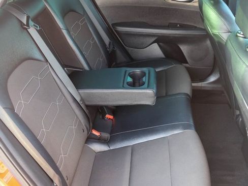 Used 2022 Kia Forte GT-Line w/ GT-Line Premium Package image 18