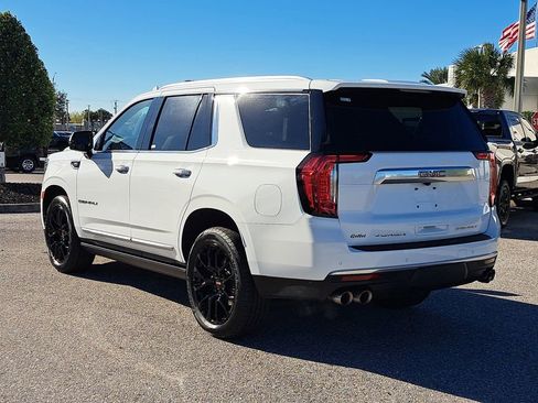 Used 2023 GMC Yukon Denali image 4