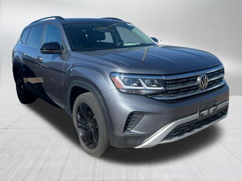 Used 2022 Volkswagen Atlas SE AWD/4WD image 2