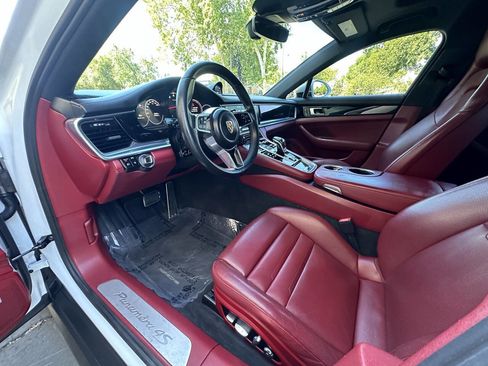 Used 2017 Porsche Panamera 4S AWD/4WD image 4