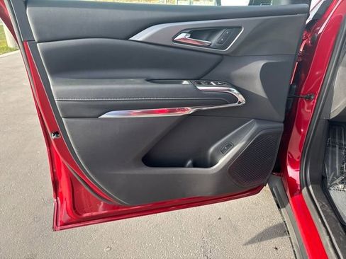 New 2026 Chevrolet Traverse LT w/ Driver Confidence Package image 10
