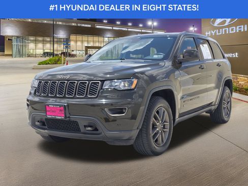Used 2016 Jeep Grand Cherokee Laredo 75th Anniversary AWD/4WD image 2