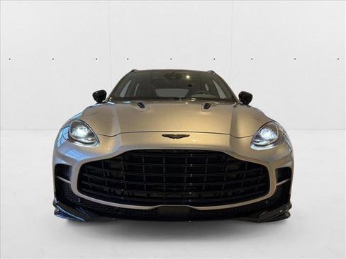 New 2025 Aston Martin DBX 707 image 9