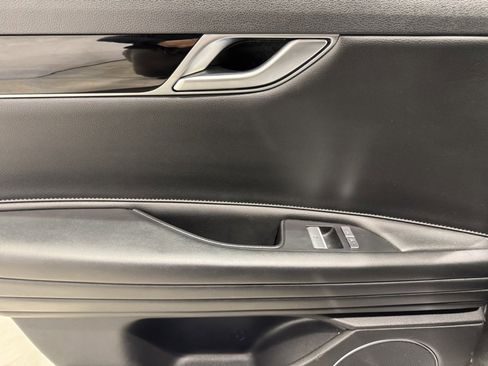 Used 2023 Genesis G80 2.5T image 22