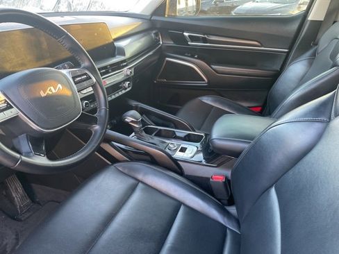 Used 2024 Kia Telluride LX image 7