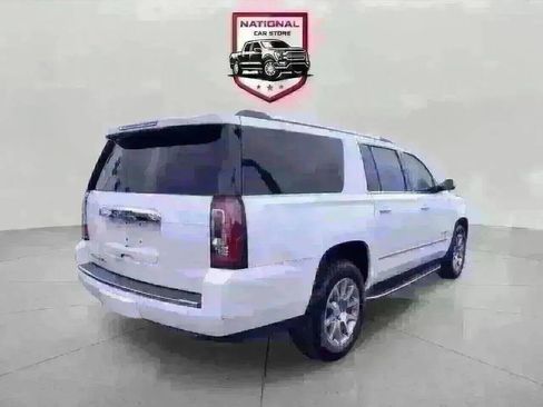 Used 2020 GMC Yukon XL Denali RWD image 5