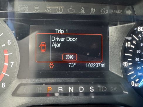 Used 2020 Ford Edge SE image 15