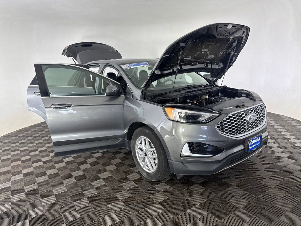 Used 2023 Ford Edge SEL AWD/4WD image 13