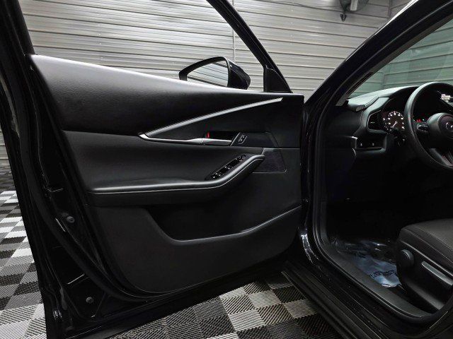 Used 2021 MAZDA CX-30 FWD 2.5 S image 29