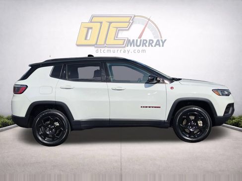 Used 2023 Jeep Compass Trailhawk AWD/4WD image 4