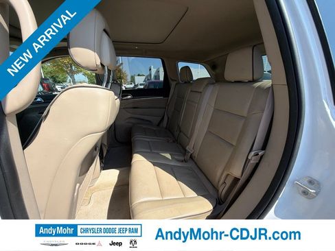 Used 2017 Jeep Grand Cherokee Overland AWD/4WD image 14