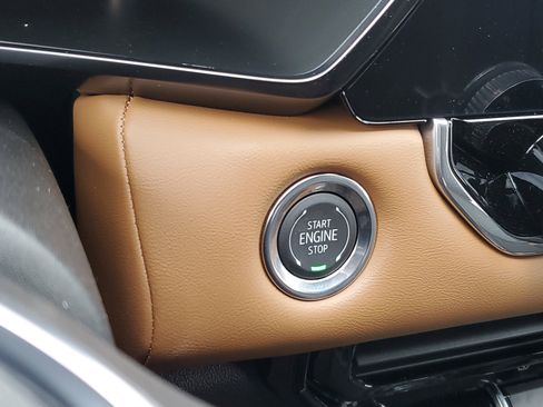 New 2026 GMC Canyon AT4 w/ LPO, Off Road Lift Package image 18