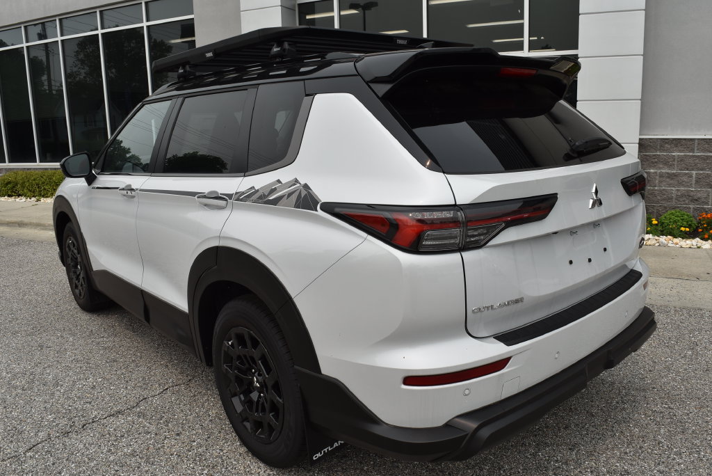 New 2026 Mitsubishi Outlander AWD image 5