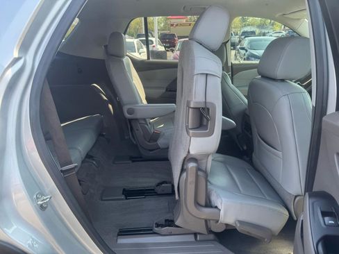 Used 2020 Chevrolet Traverse LT w/ LPO, Floor Liner Package image 33