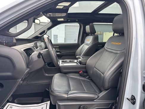 Used 2025 Ford Expedition Tremor image 10