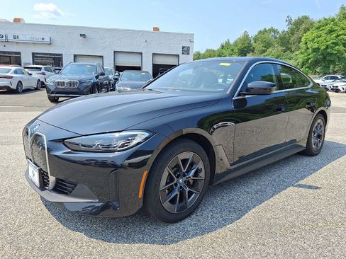 Used 2023 BMW i4 eDrive35 w/ Premium Package RWD image 3