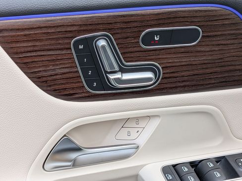 New 2026 Mercedes-Benz GLB 250 250 image 15