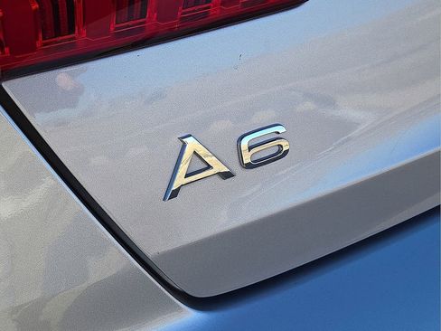 Used 2024 Audi A6 Premium Plus image 11