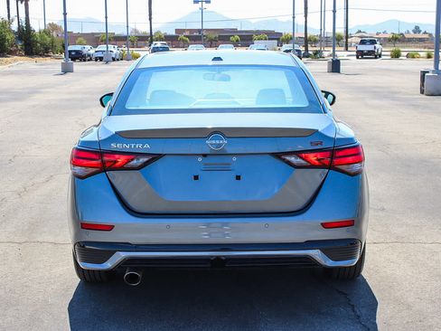 Used 2025 Nissan Sentra SR w/ SR Premium Package FWD image 7