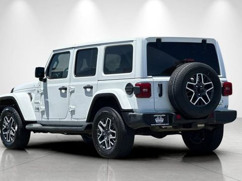 Used 2024 Jeep Wrangler Unlimited Sahara AWD/4WD image 6