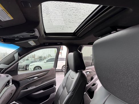 Used 2018 Cadillac Escalade Platinum image 46