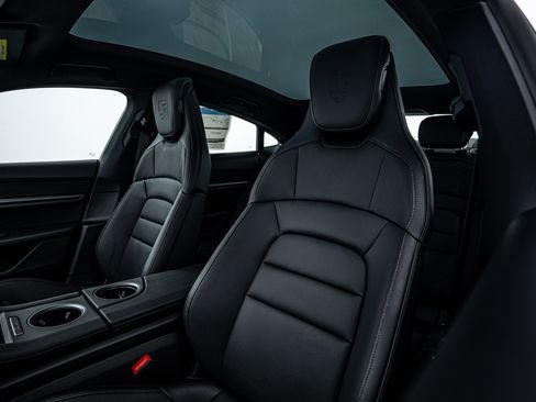 New 2025 Porsche Taycan 4S image 19