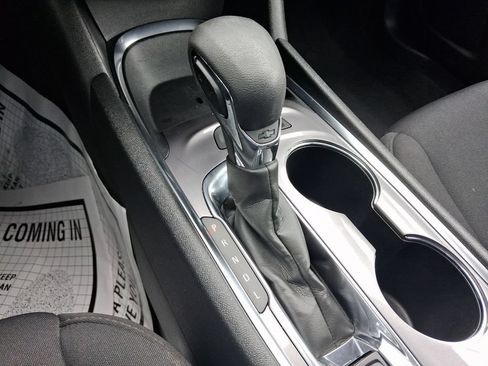 Used 2023 Chevrolet Malibu LT FWD image 14
