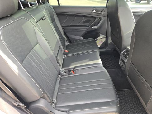 Used 2022 Volkswagen Tiguan SE R-Line FWD image 27