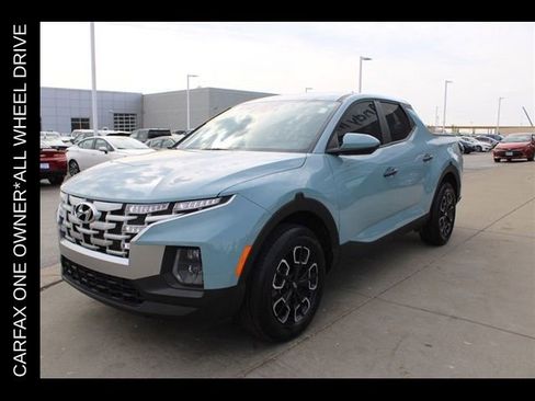 Used 2024 Hyundai Santa Cruz SE AWD/4WD image 3