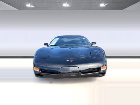 Used 2001 Chevrolet Corvette Coupe w/ Preferred Equipment Group2 image 6