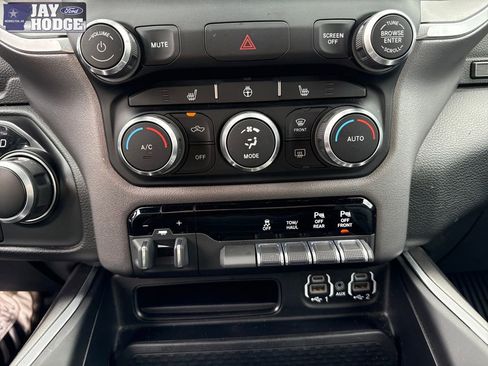 Used 2022 RAM 1500 Big Horn AWD/4WD image 23