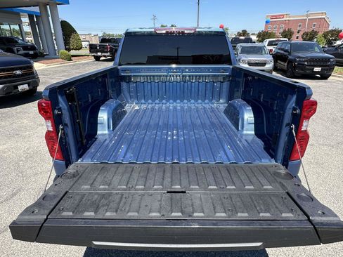 Used 2024 Chevrolet Silverado 1500 Custom AWD/4WD image 31
