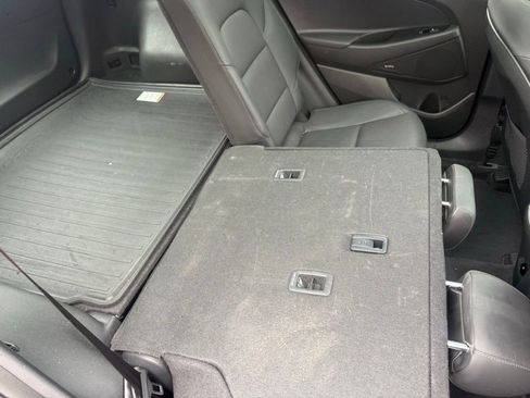 Used 2019 Hyundai Tucson Ultimate w/ Cargo Package image 27