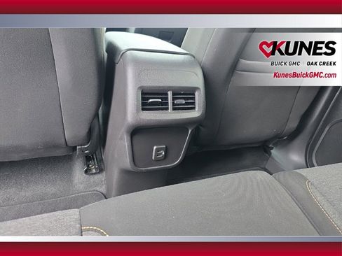 Used 2024 Chevrolet Equinox LT image 25