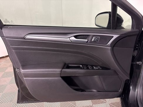 Used 2014 Ford Fusion Energi Titanium w/ Driver Assist Package FWD image 23