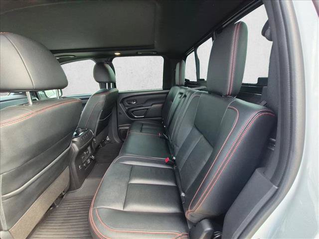Used 2023 Nissan Titan PRO-4X w/ Pro-4x Convenience Package AWD/4WD image 17