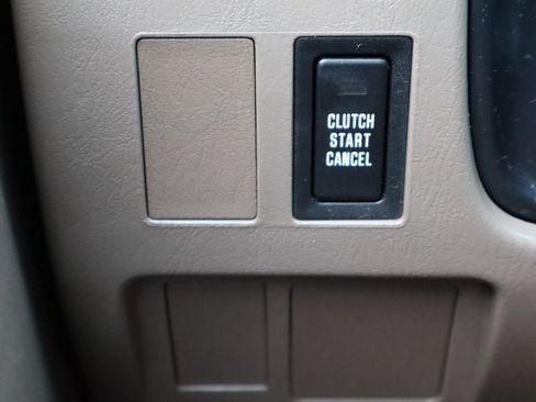 Used 2000 Toyota 4Runner SR5 image 29