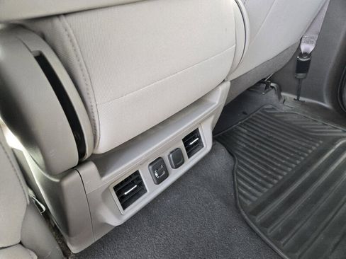 Used 2022 Chevrolet Silverado 1500 RST image 23