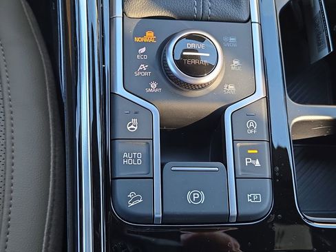 New 2026 Kia Sorento SX Prestige w/ Olive Brown Leather Package image 35